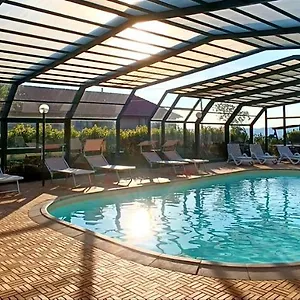  Alloggio per agriturismo Macchia Al Pino